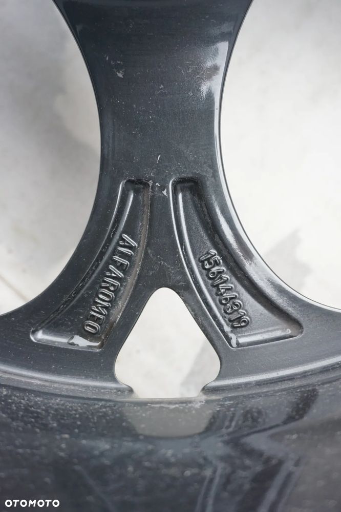 Alfa Romeo OE  5x110 20 8J ET 31 stan bdb- 156146319 - 6