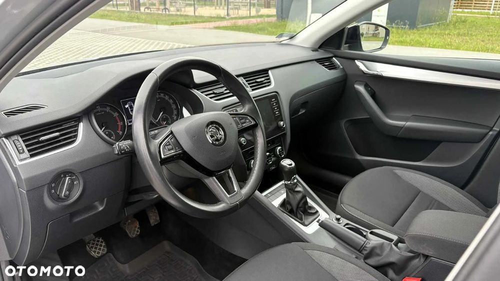 Skoda Octavia 1.5 TSI ACT Ambition - 10
