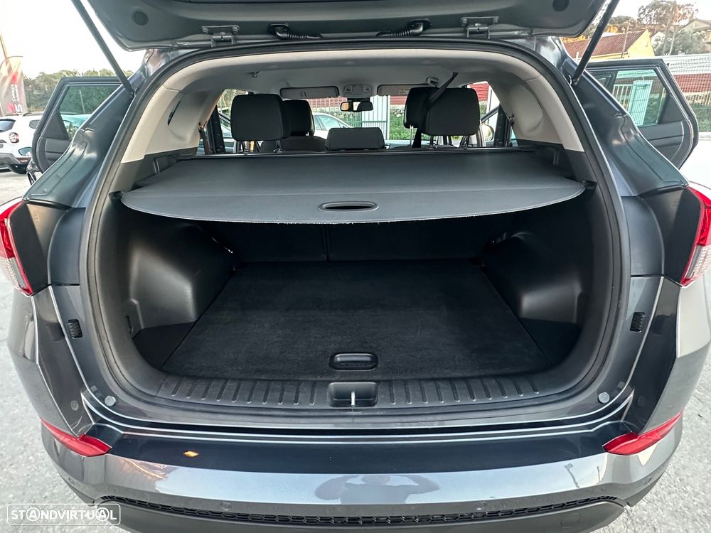 Hyundai Tucson 1.7 CRDi Executive - 30