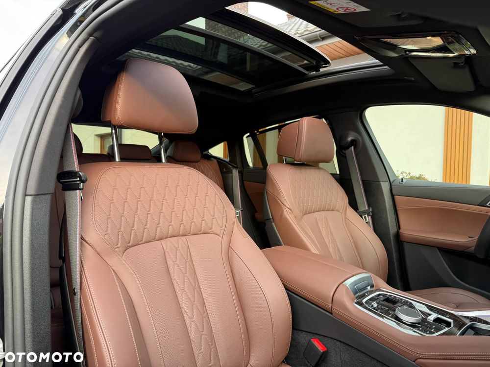 BMW X6 xDrive30d mHEV - 17