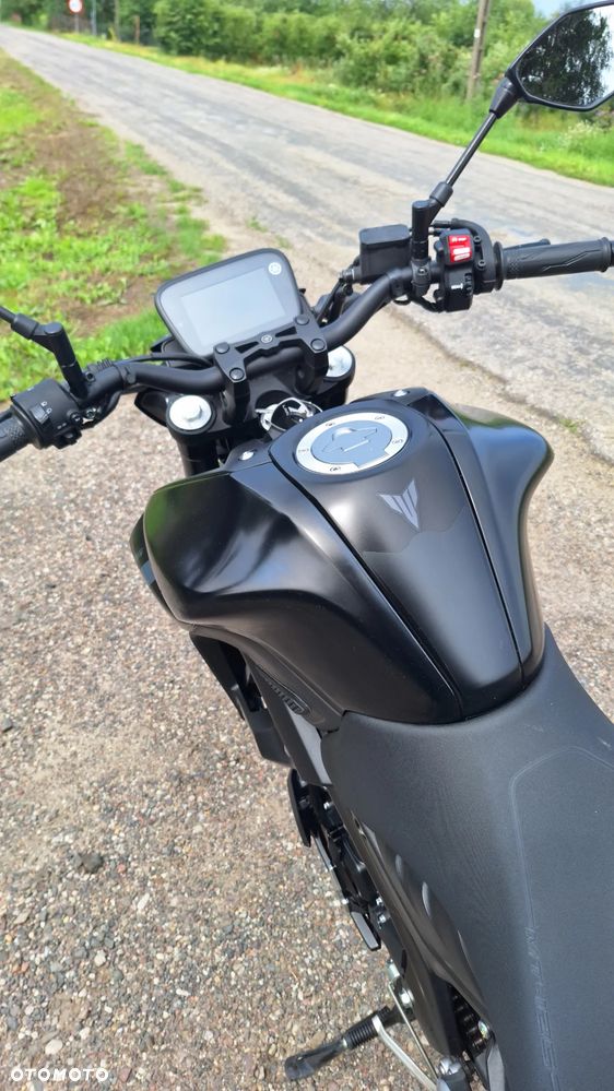Yamaha MT - 37