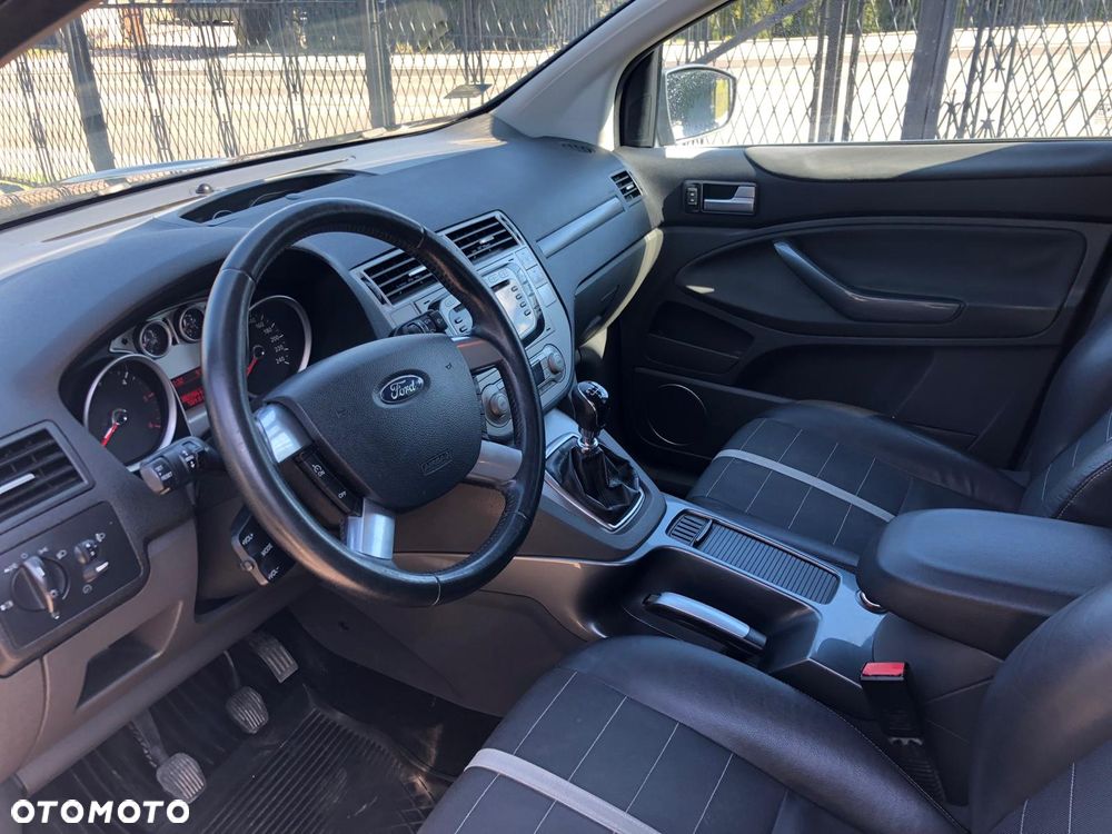 Ford Kuga 2.0 TDCi Titanium - 5