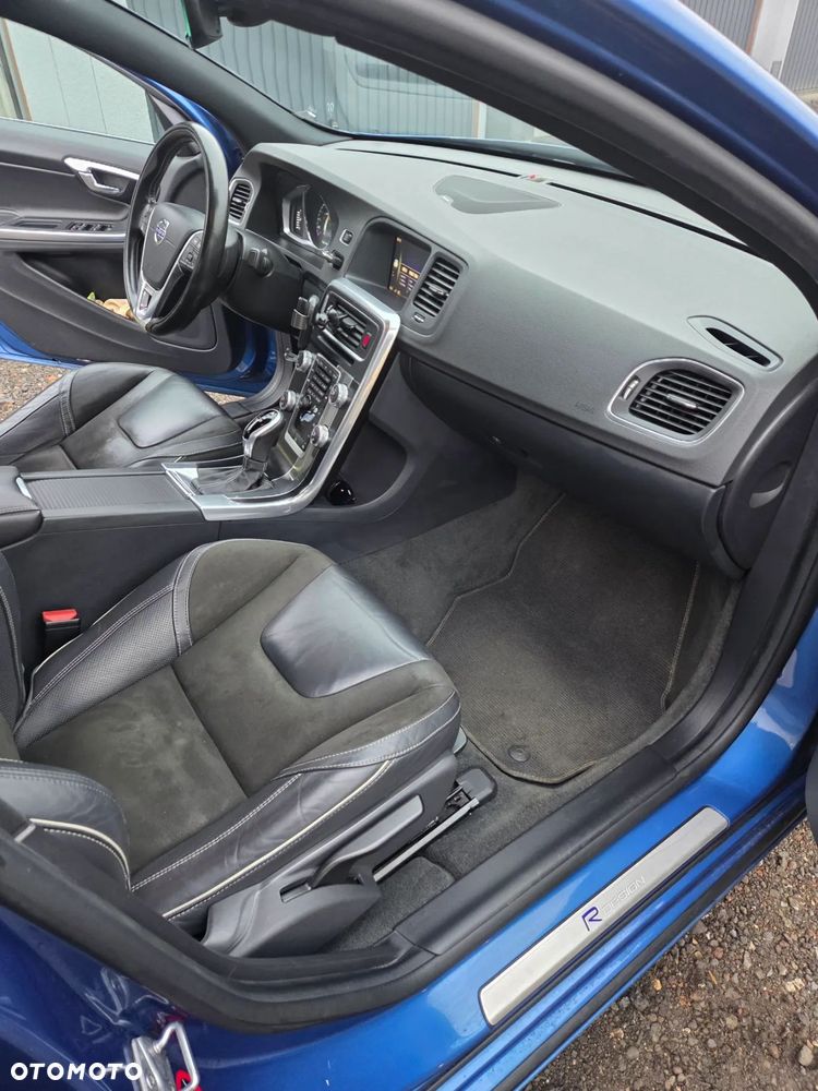 Volvo S60 D4 Drive-E R-Design Momentum - 13