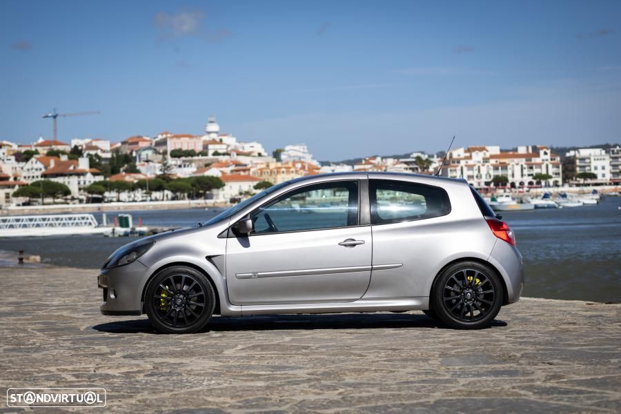 Renault Clio 2.0 16V Sport - 22