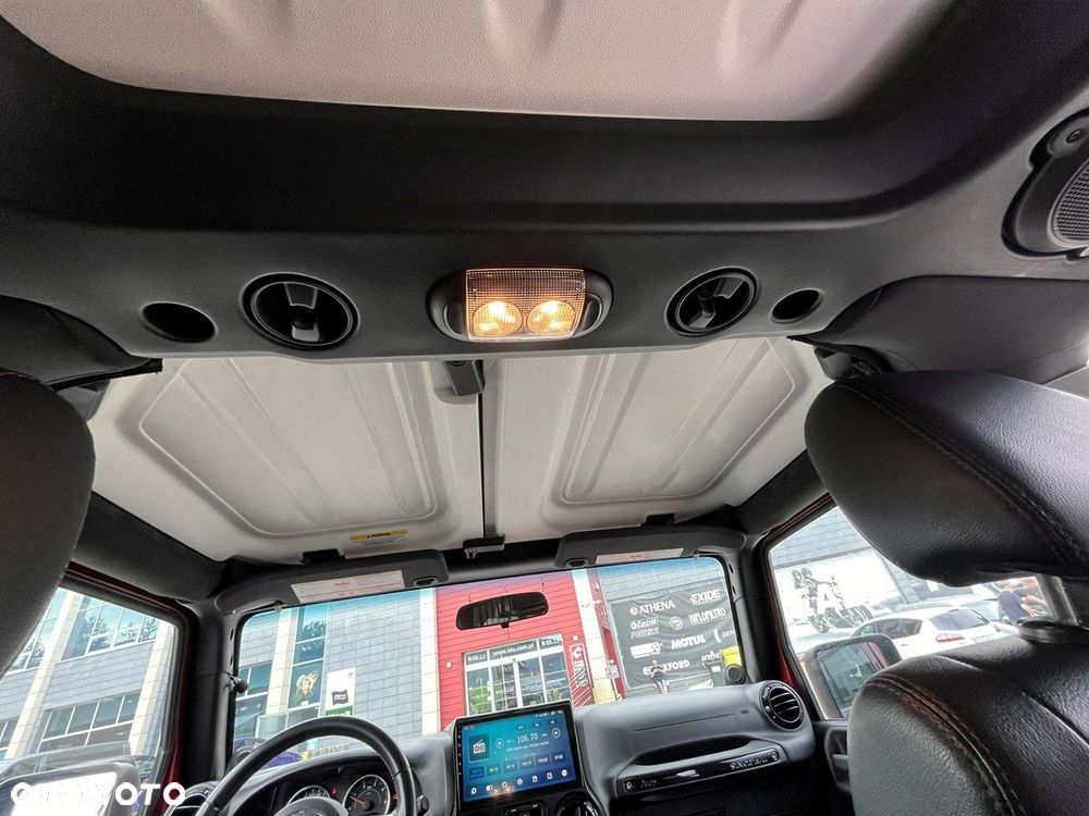 Jeep Wrangler - 19