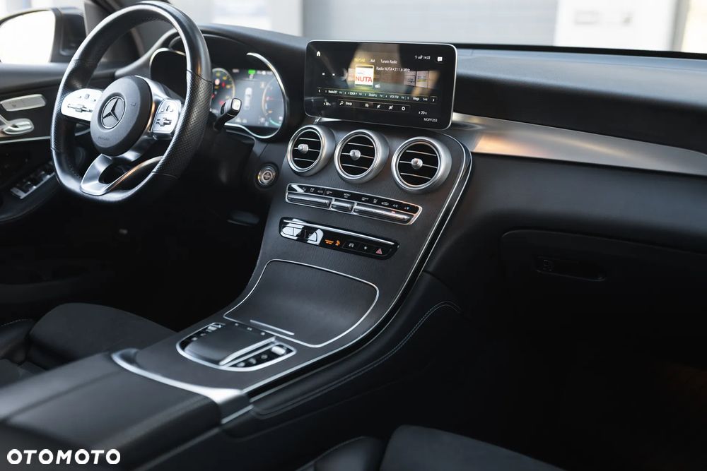 Mercedes-Benz GLC 300 de 4-Matic Business Edition - 21