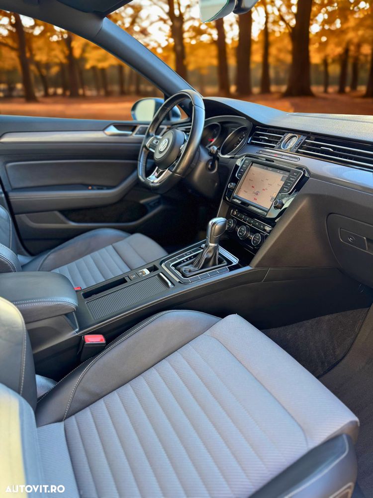 Volkswagen Passat Variant 2.0 TDI DSG R Executive - 6