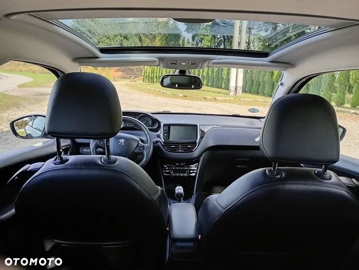 Peugeot 208 155 THP Allure - 18