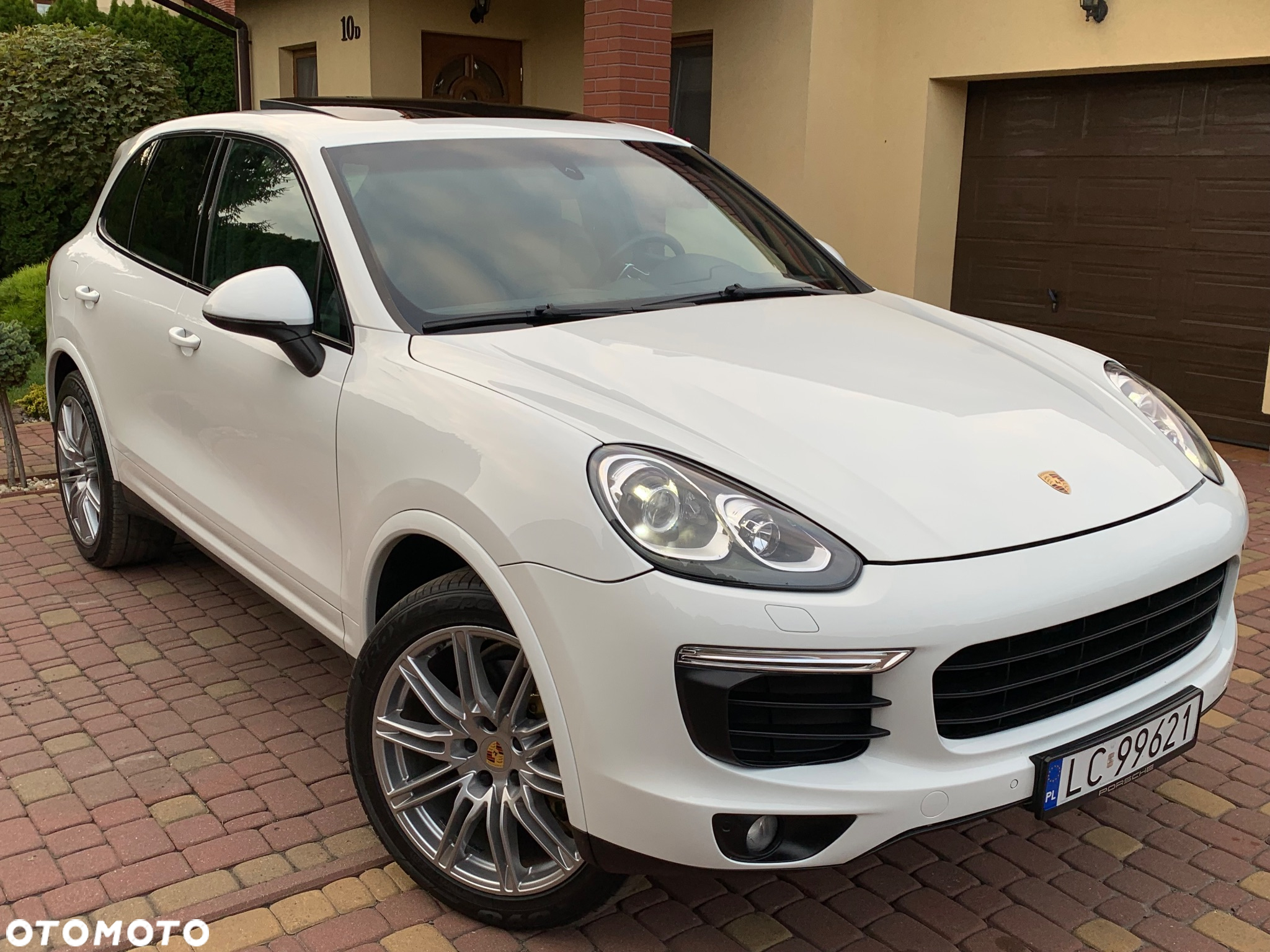 Porsche Cayenne Platinum Edition - 3