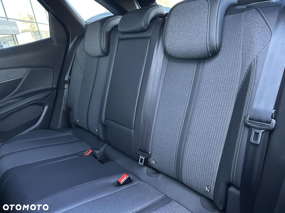 Peugeot 3008 1.5 BlueHDi Allure Pack S&S EAT8 - 16