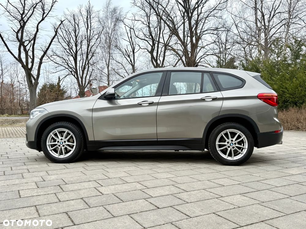 BMW X1 xDrive20d xLine sport - 8