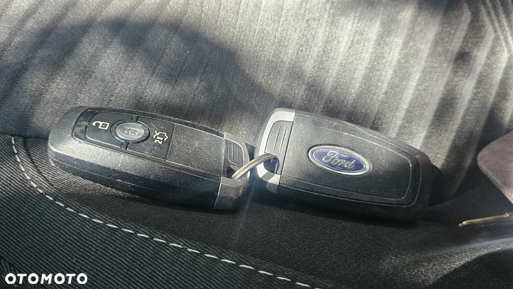 Ford S-Max - 39