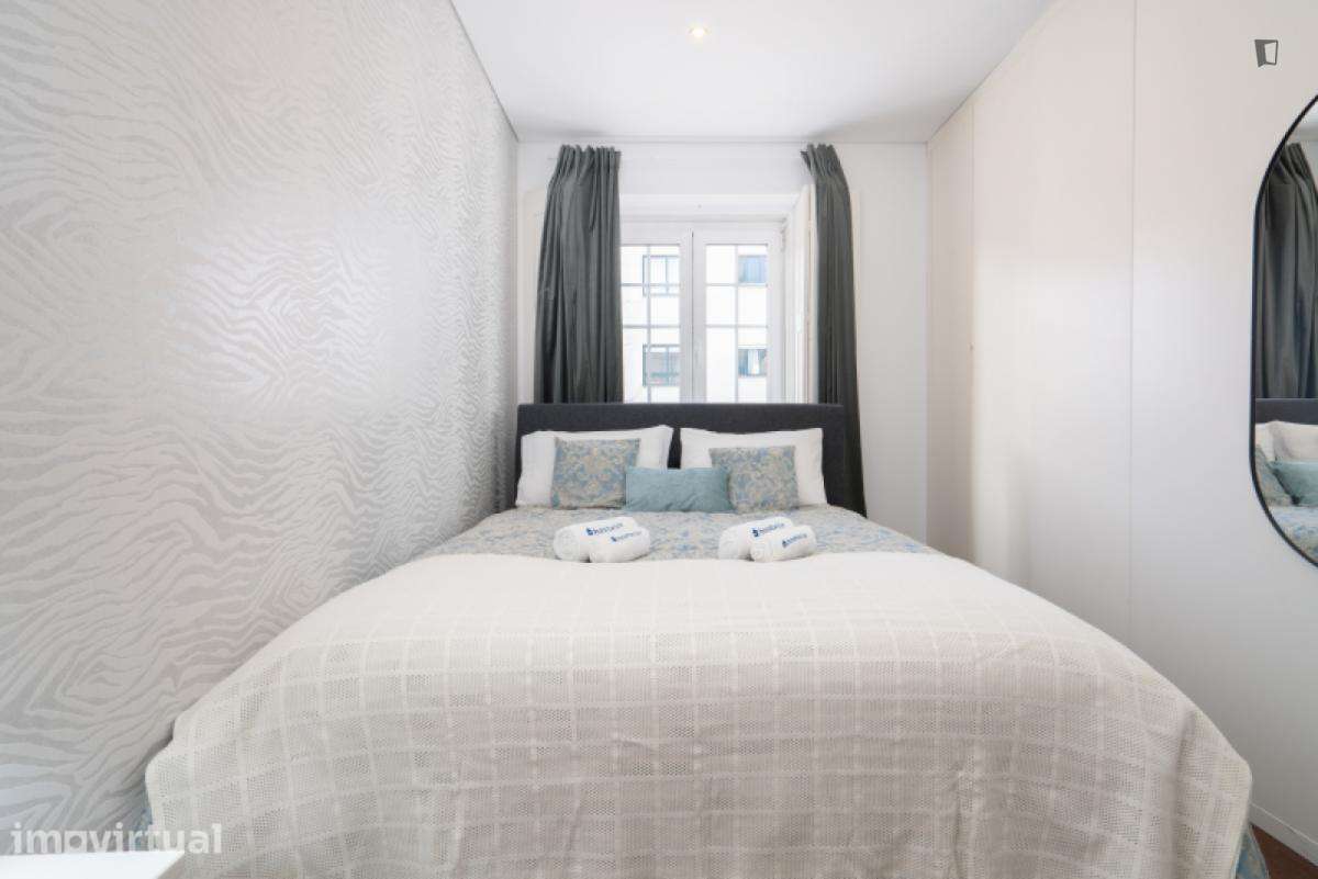 Apartamento com 3 quartos - localizado em Santo Ildefonso Porto - Grande imagem: 2/33