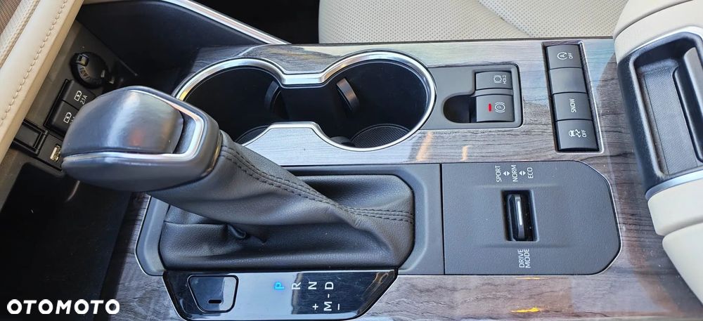 Toyota Grand Highlander - 15