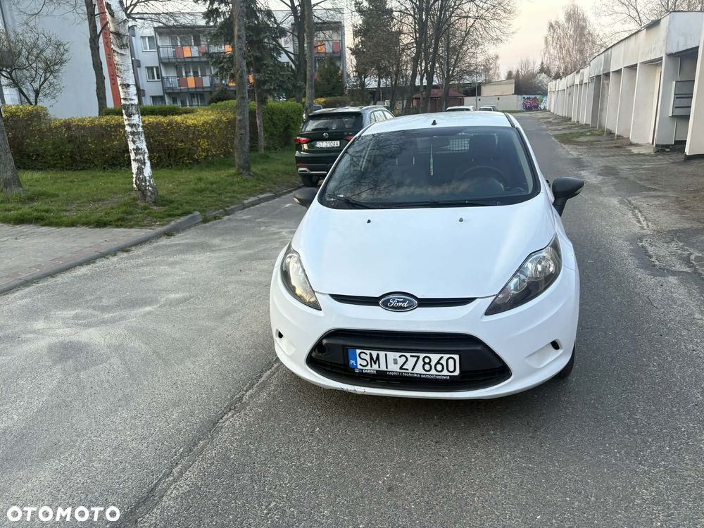 Ford Fiesta 1.4 TDCi Ambiente - 9