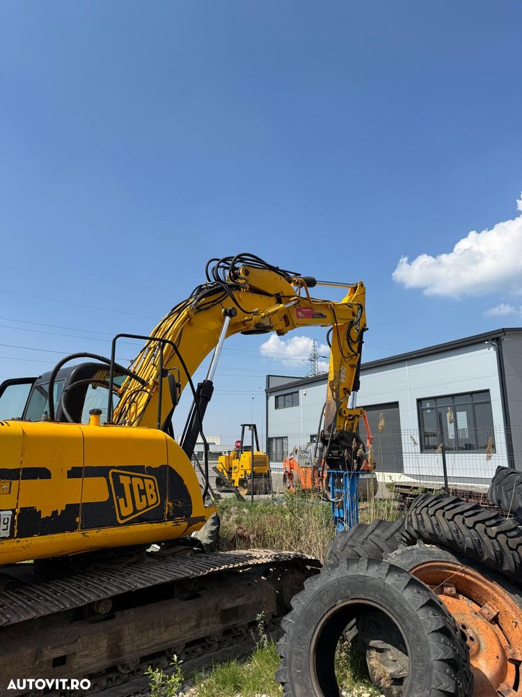 JCB JS210 - 8