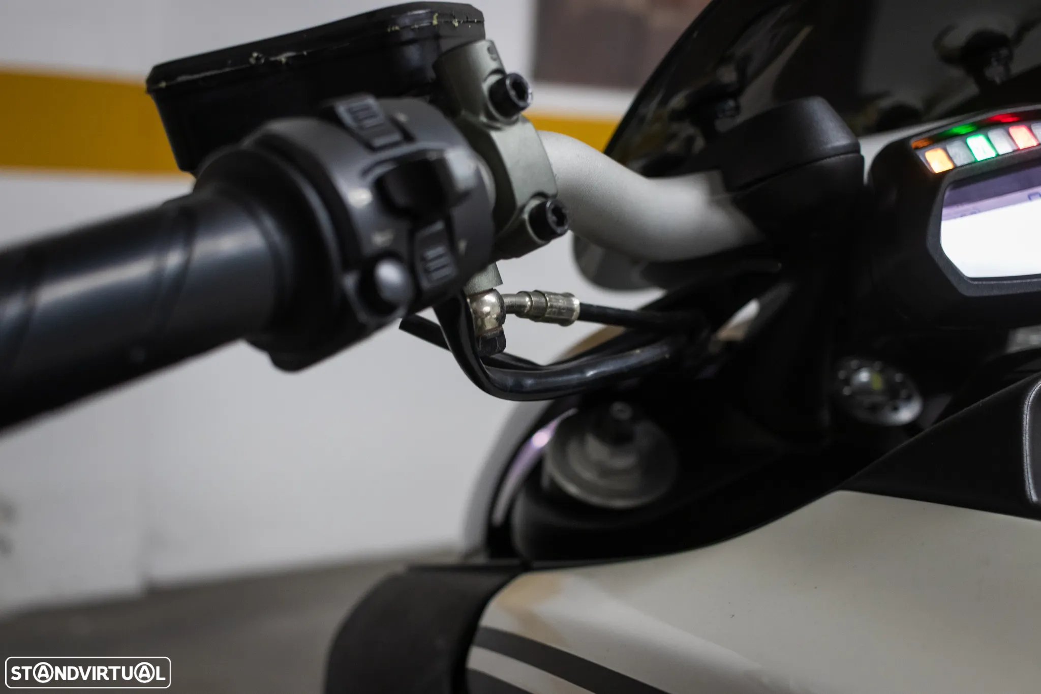 Ducati Diavel 1200 S AMG - 25