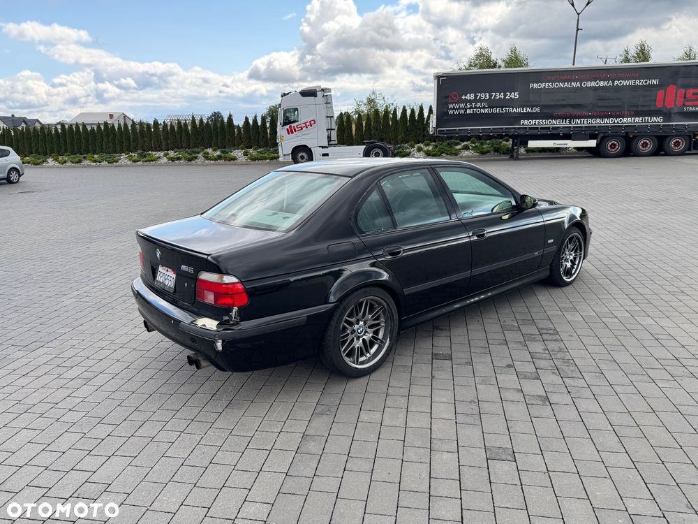 BMW M5 - 8