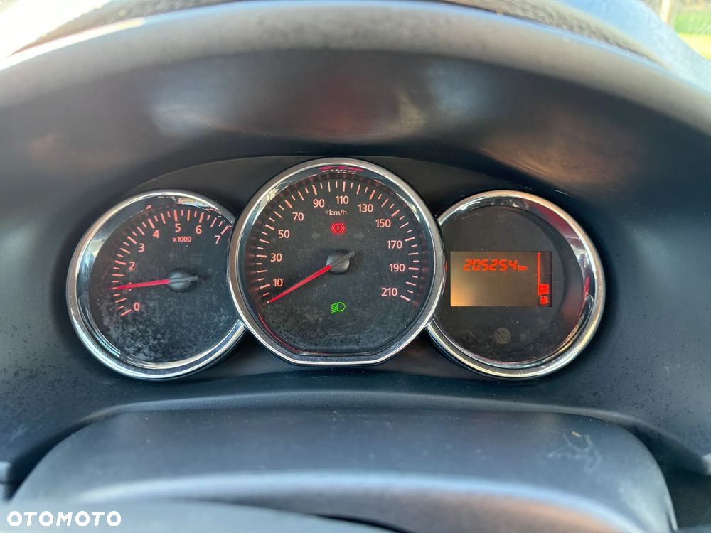 Dacia Sandero TCe 90 Celebration - 10