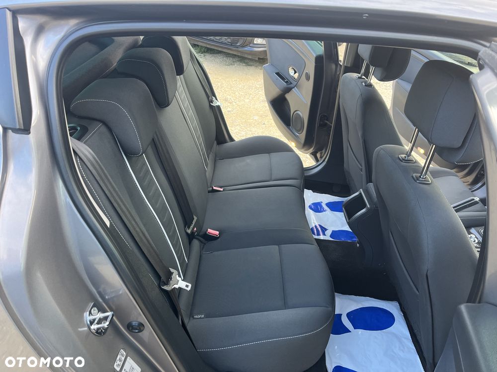 Renault Megane ENERGY dCi 110 Start & Stop LIMITED - 13