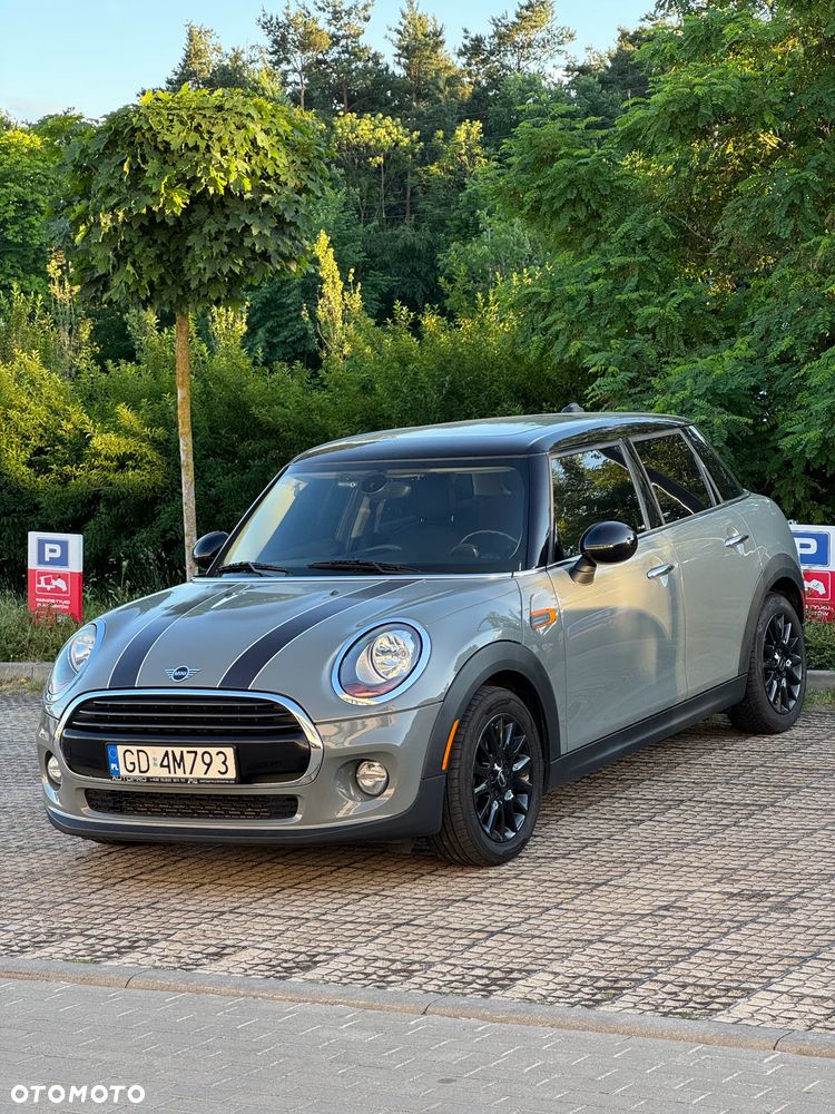 MINI Cooper Standard - 1