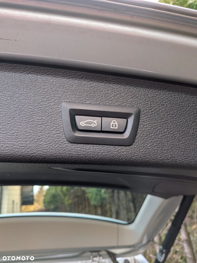 BMW X3 xDrive28i Sport-Aut xLine - 16