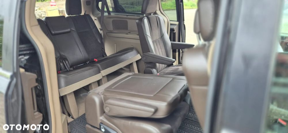 Lancia Voyager 2.8CRD Gold - 7