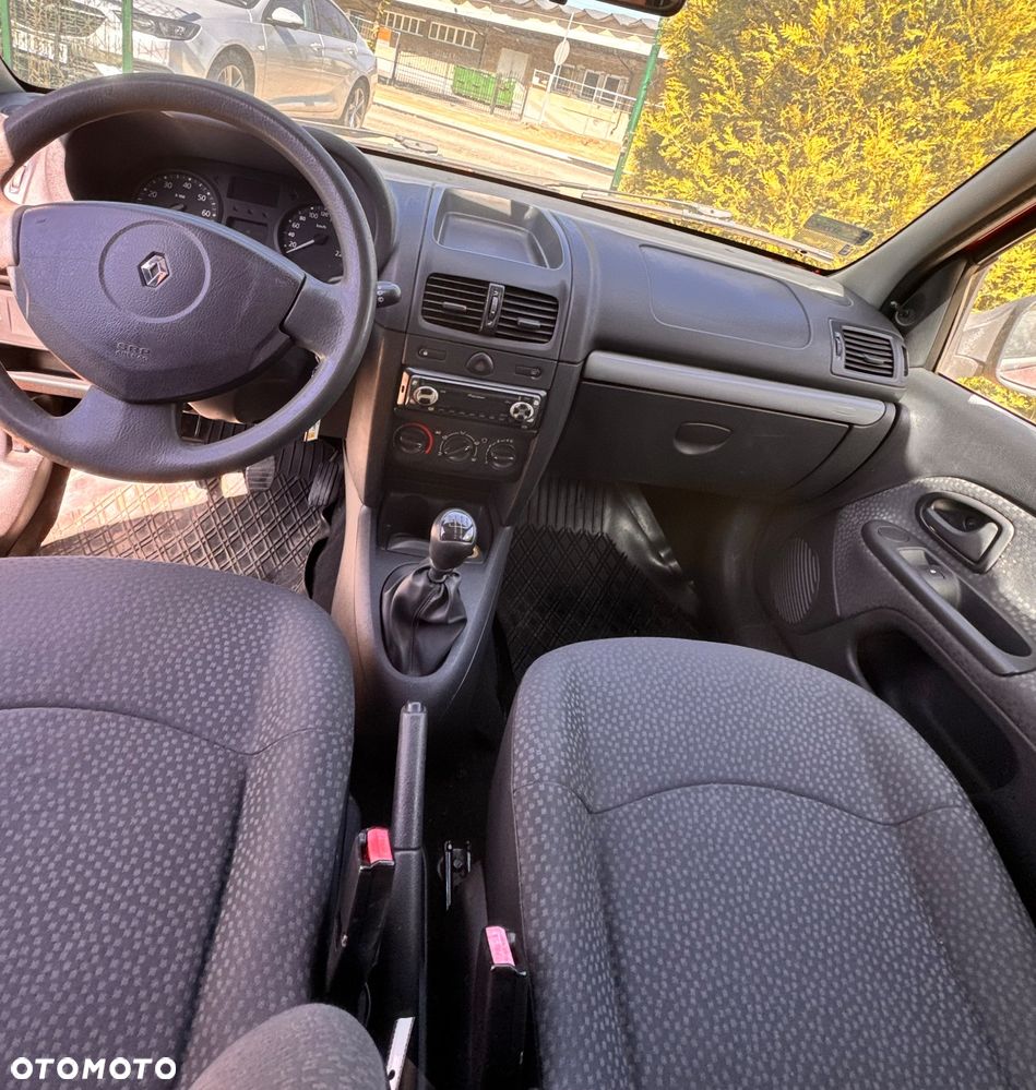 Renault Clio 1.2 Access - 12
