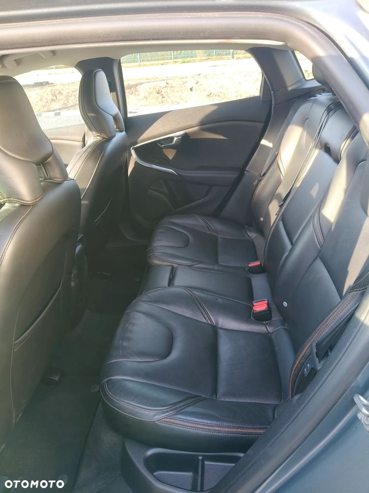 Volvo V40 Cross Country D2 Drive-E SCR Dynamic Edition - 7