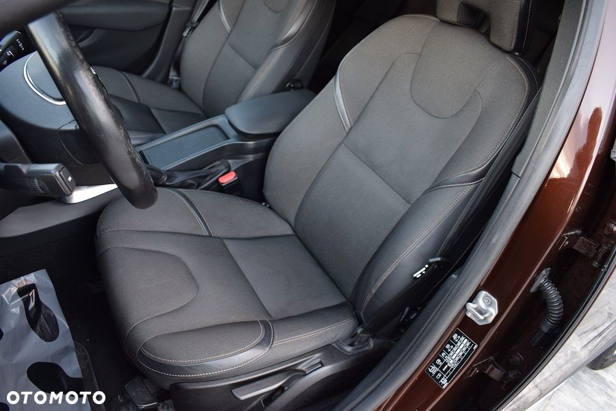 Volvo V40 Cross Country D3 Drive-E SCR Dynamic Edition - 7