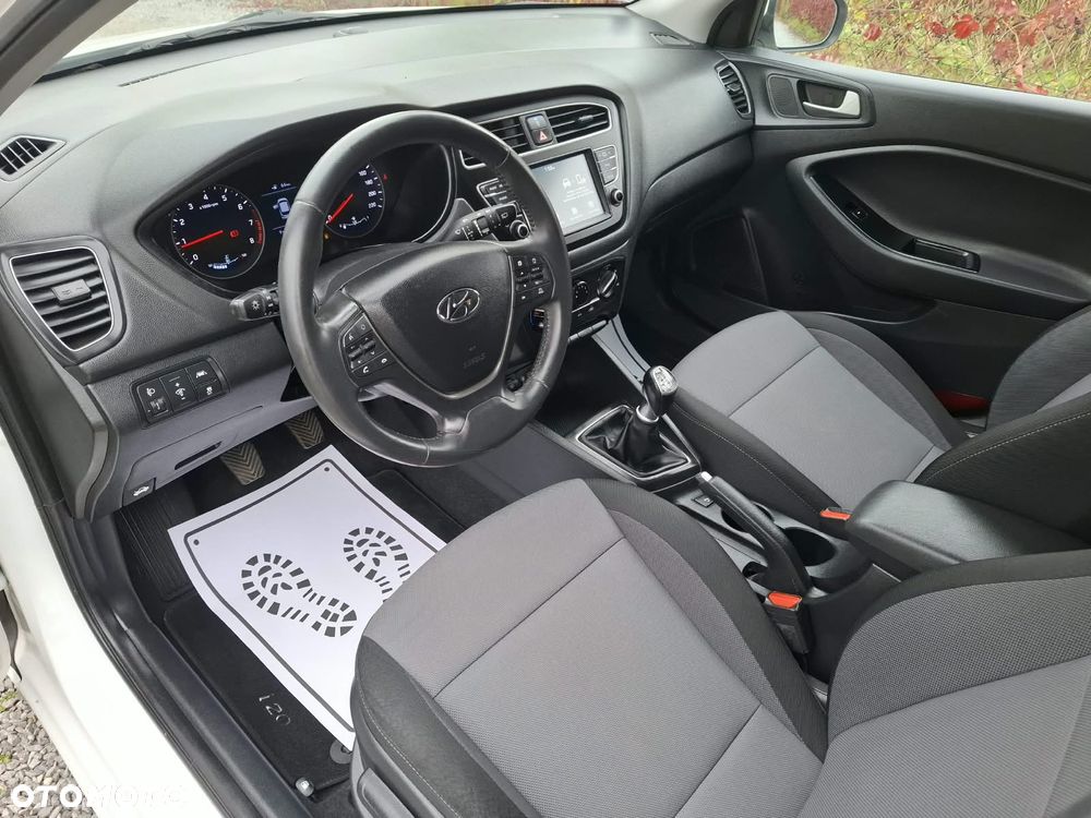 Hyundai i20 - 15