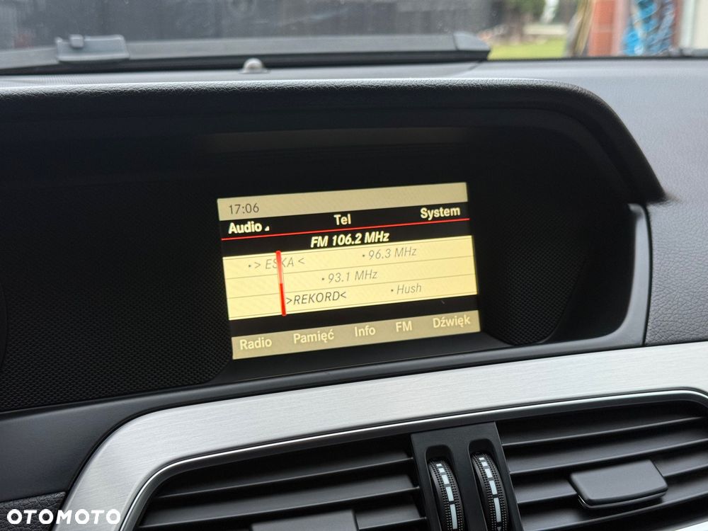 Mercedes-Benz Klasa C 300 CDI DPF 4Matic (BlueEFFICIENCY) 7G-TRONIC Avantgarde - 23