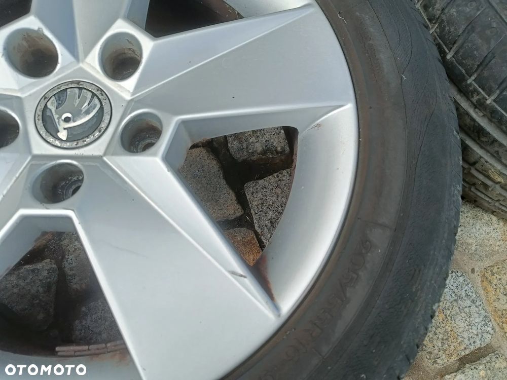 Felgi Aluminiowe 16 Skoda Octavia 3 5x112 ET46 5E0601025H Koła VW Seat Audi 6,5Jx16H2 - 5