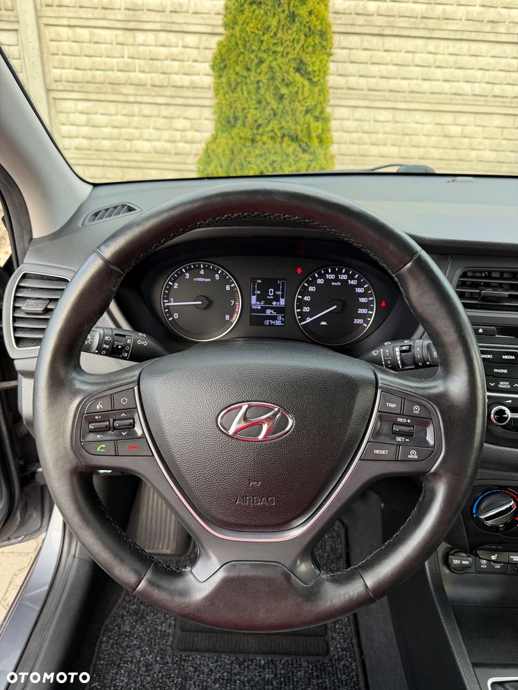 Hyundai i20 blue 1.2 YES Gold - 15