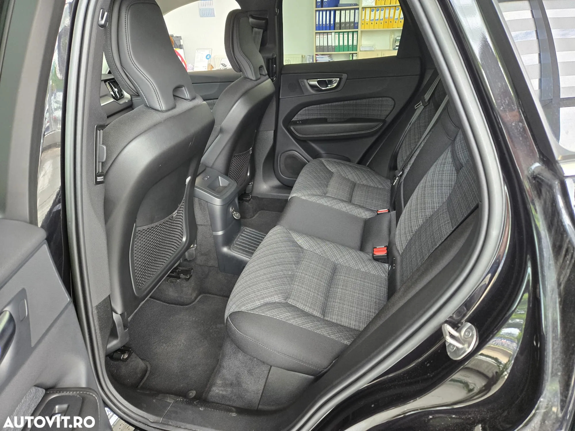 Volvo XC 60 Recharge T6 AWD AT Core - 15