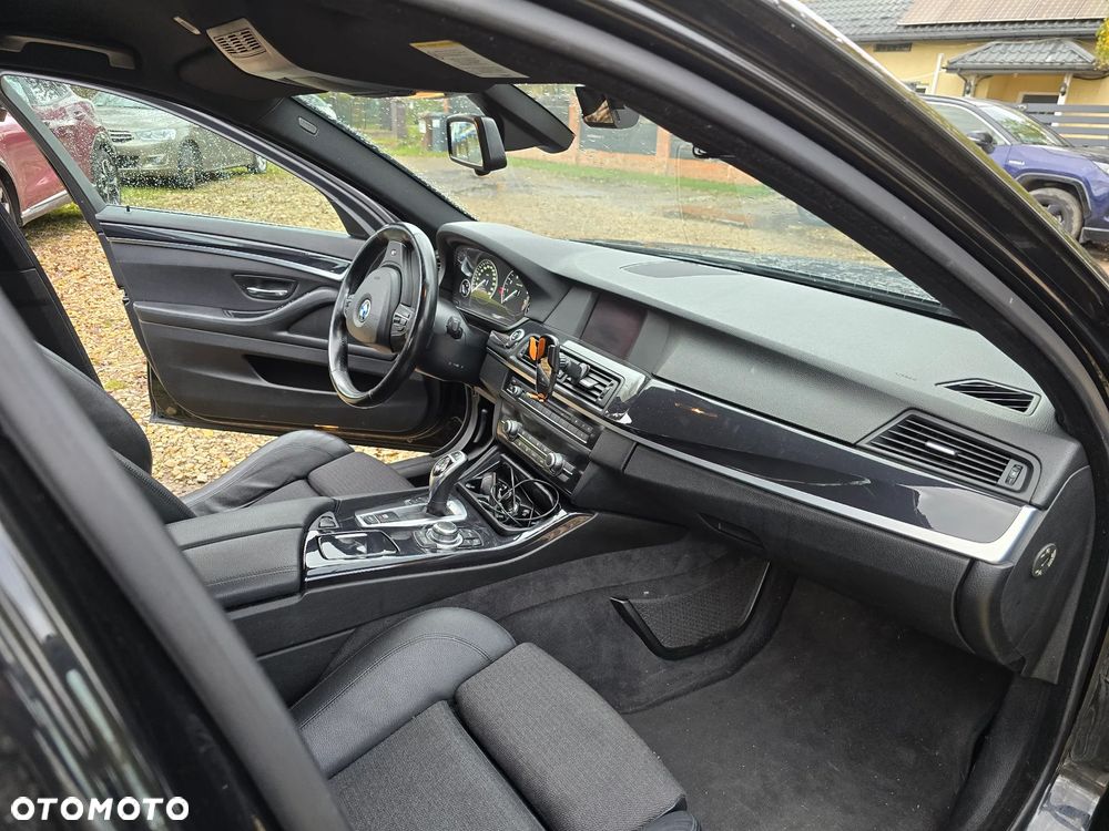 BMW Seria 5 520i - 26