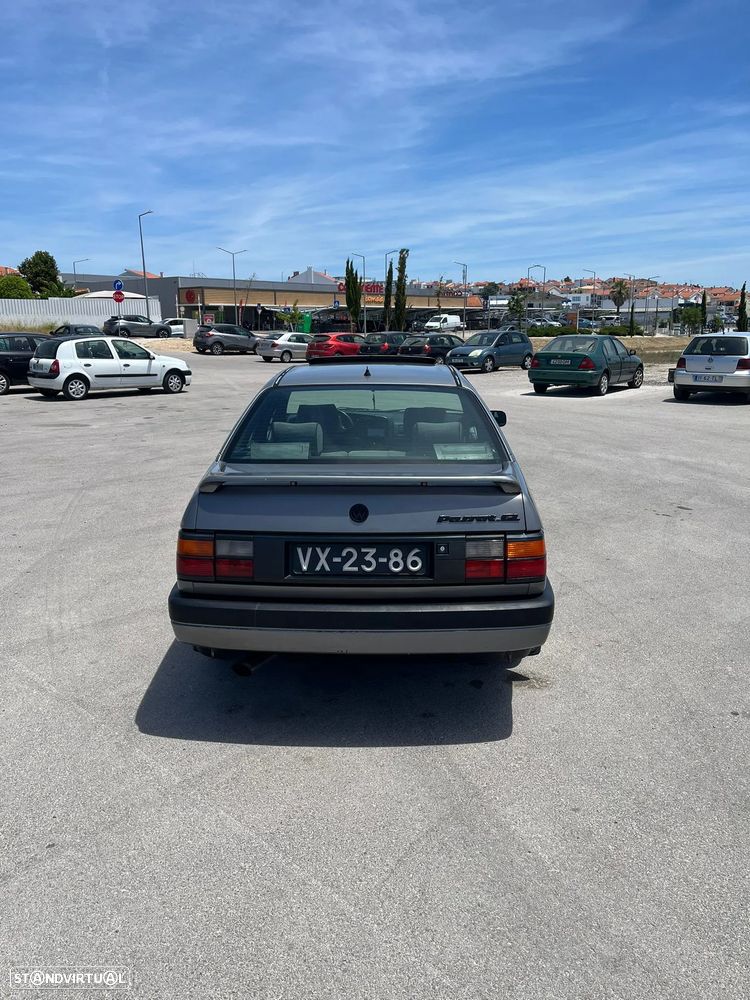 VW Passat 1.6 GL TD - 6