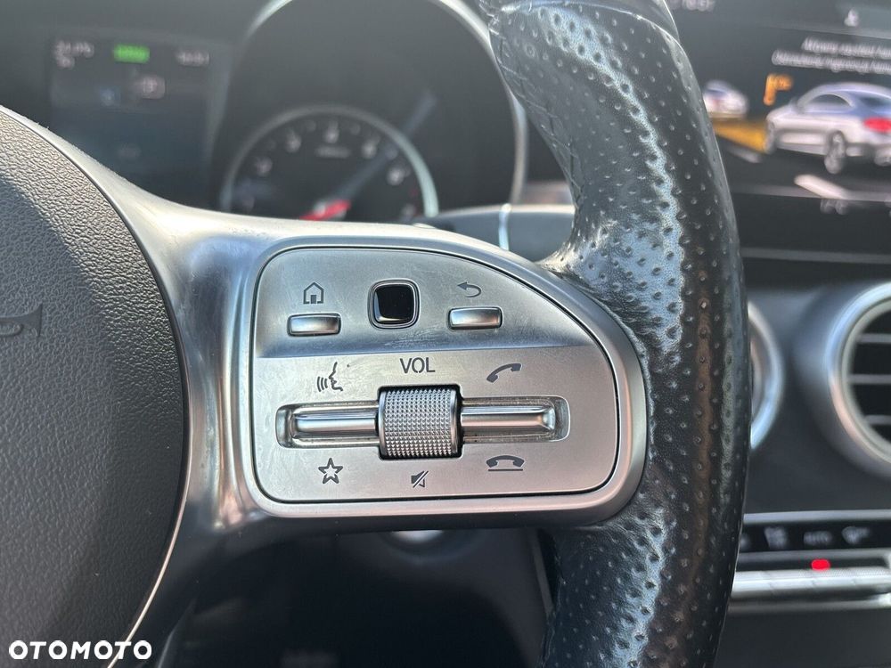 Mercedes-Benz Klasa C 300 4MATIC 9G-TRONIC - 27