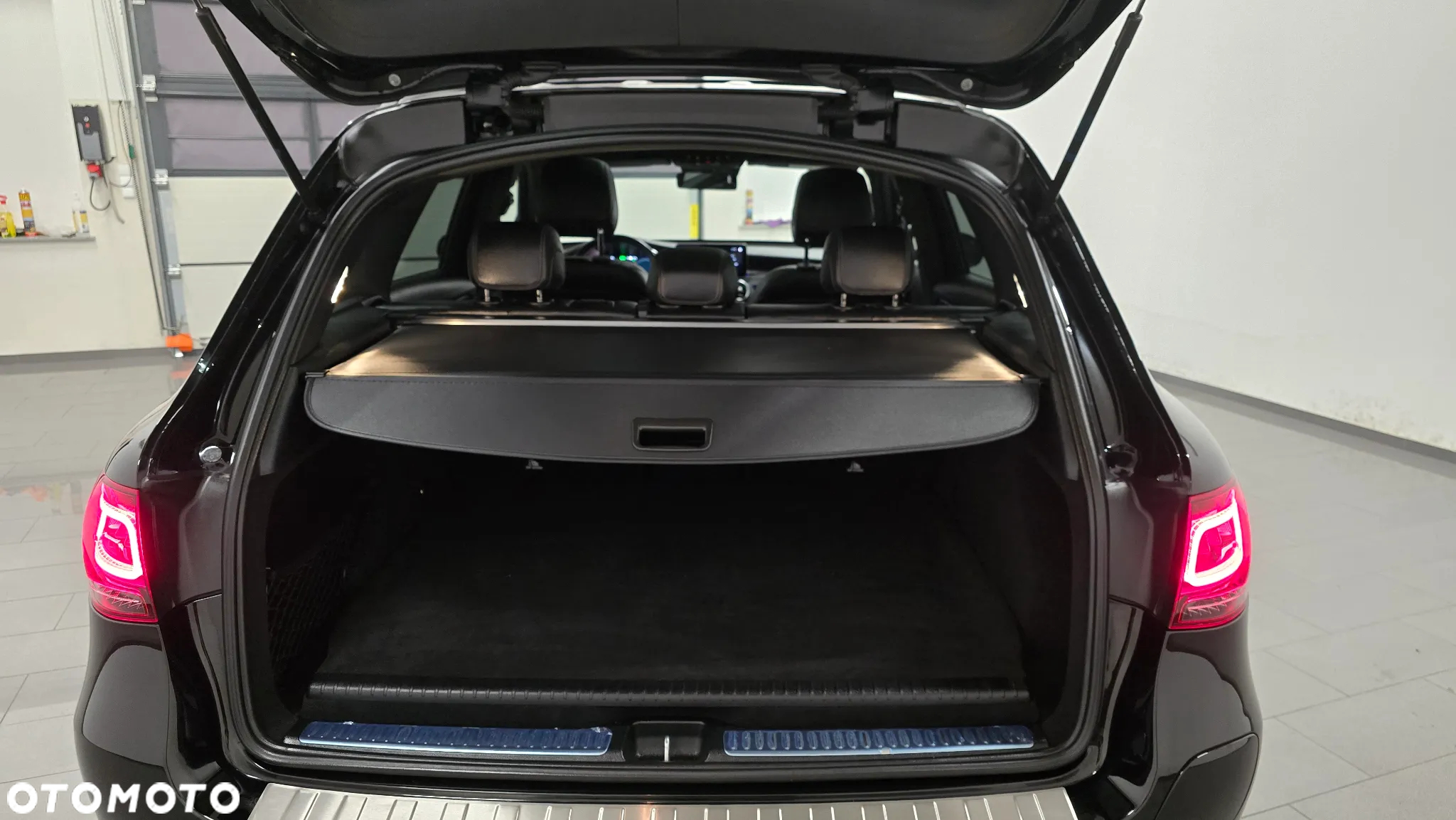 Mercedes-Benz GLC 300 de 4Matic 9G-TRONIC AMG Line - 9