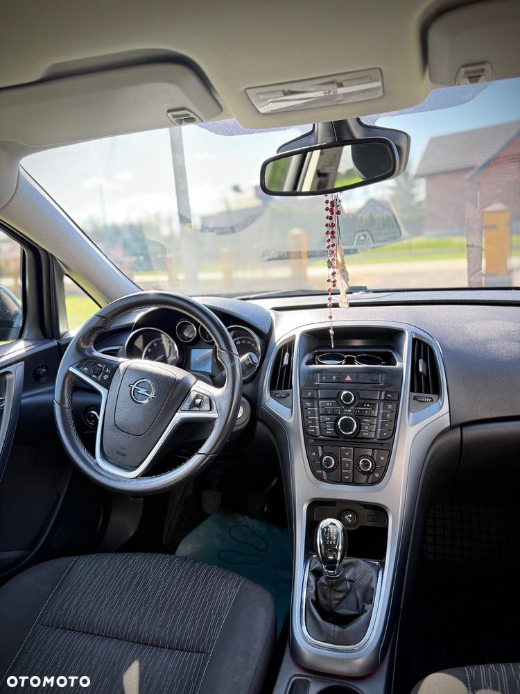 Opel Astra 1.4 T Enjoy - 4