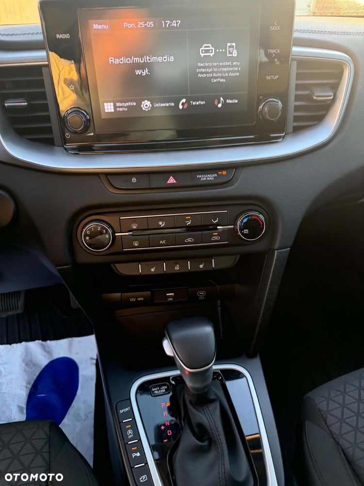 Kia Ceed 1.5 T-GDI DCT7 OPF JBL Sound Edition - 6