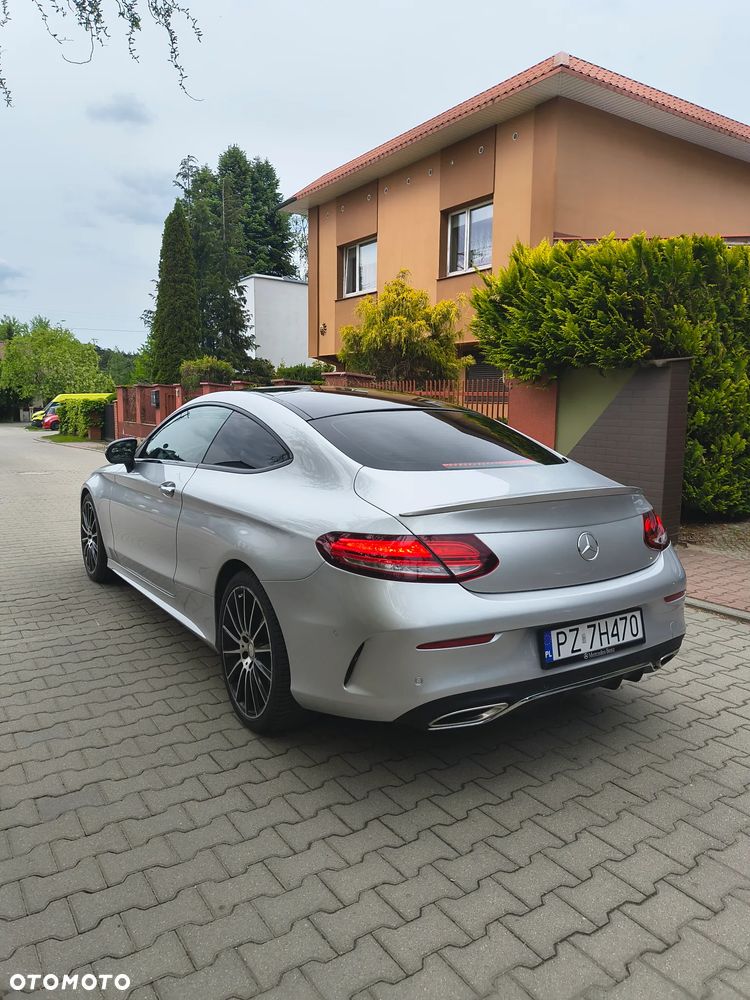 Mercedes-Benz Klasa C 300 7G-TRONIC AMG Line - 6
