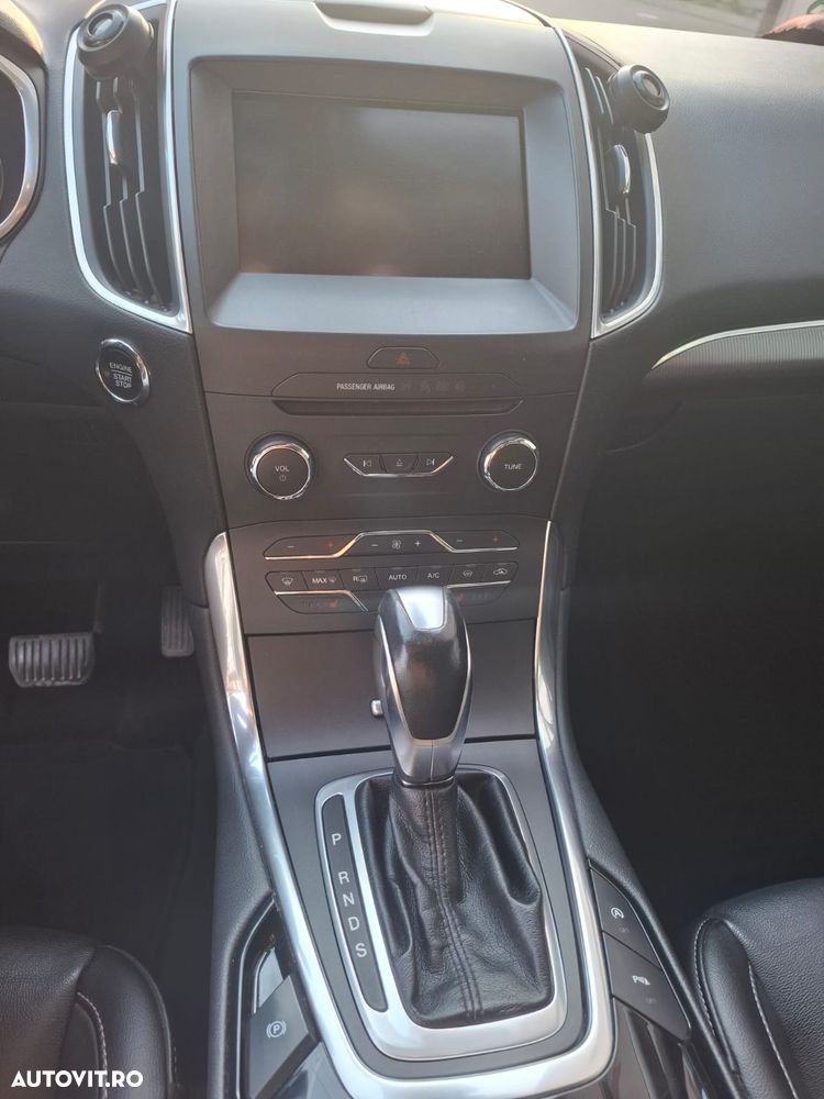 Ford S-Max 2.0 TDCi Powershift Titanium - 10