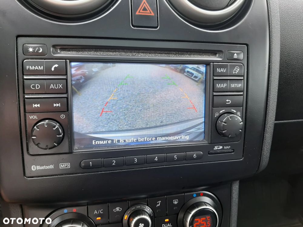 Nissan Qashqai 1.6 visia - 12