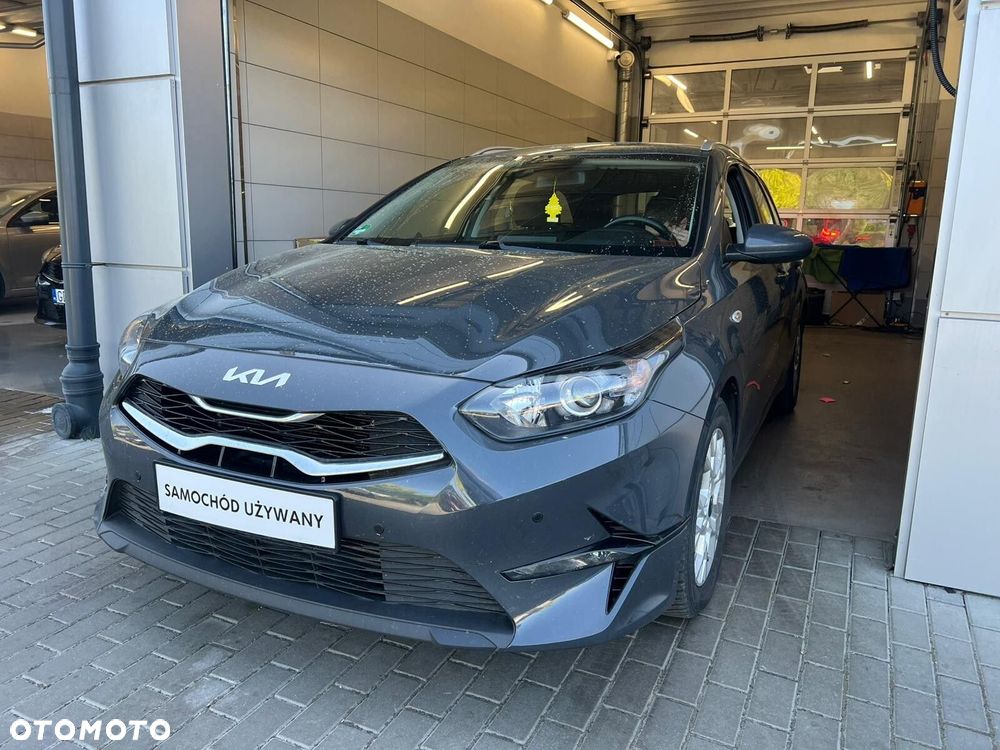 Kia Ceed - 1