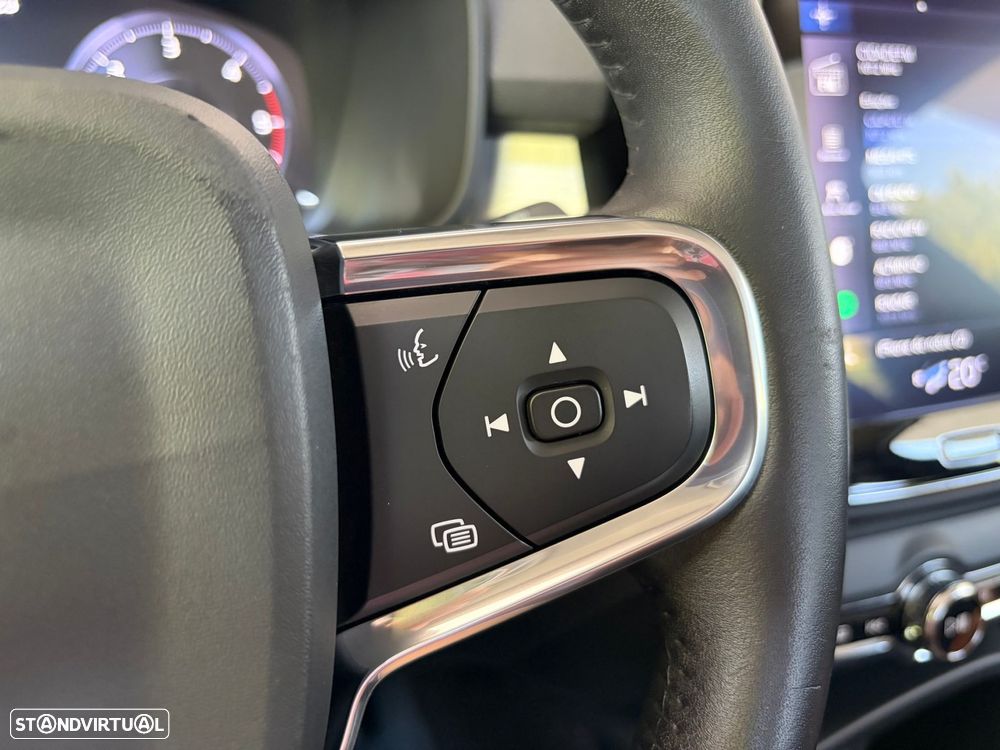 Volvo XC 40 2.0 D3 Momentum Plus - 15