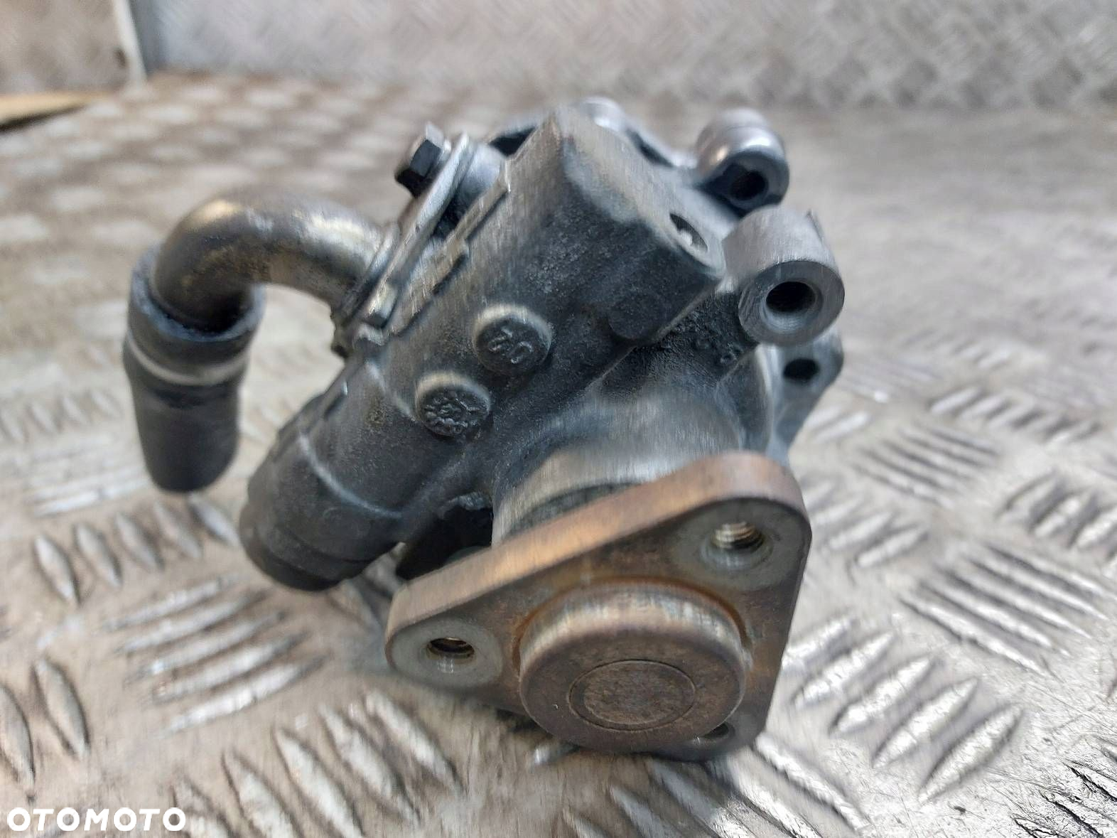 POMPA WSPOMAGANIA VOLKSWAGEN PASSAT B5 FL 1.9 TDI 110 BAR 8D0145177Q - 2