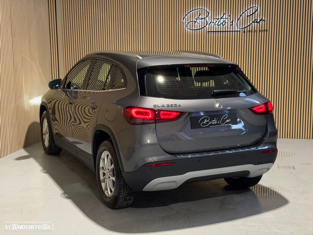 Mercedes-Benz GLA 250 e Progressive - 4