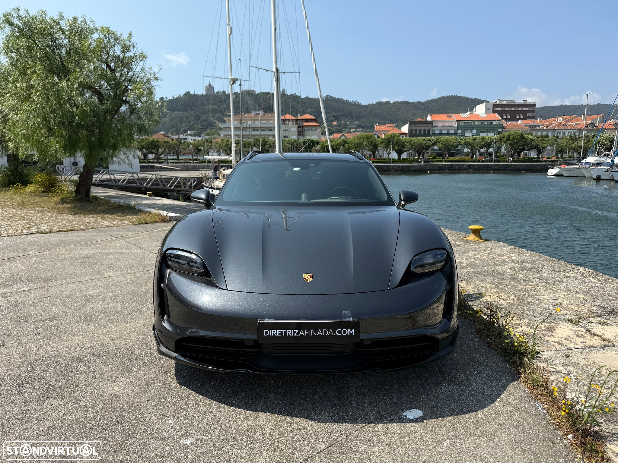 Porsche Taycan Cross Turismo 4 - 31