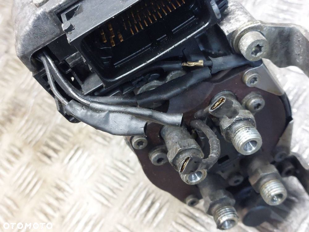 POMPA WTRYSKOWA USZKODZONA OPEL VECTRA C 2.2 DTI 0470504215 55351757 - 5